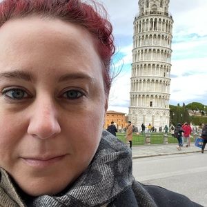 Meet your Posher, Jennifer